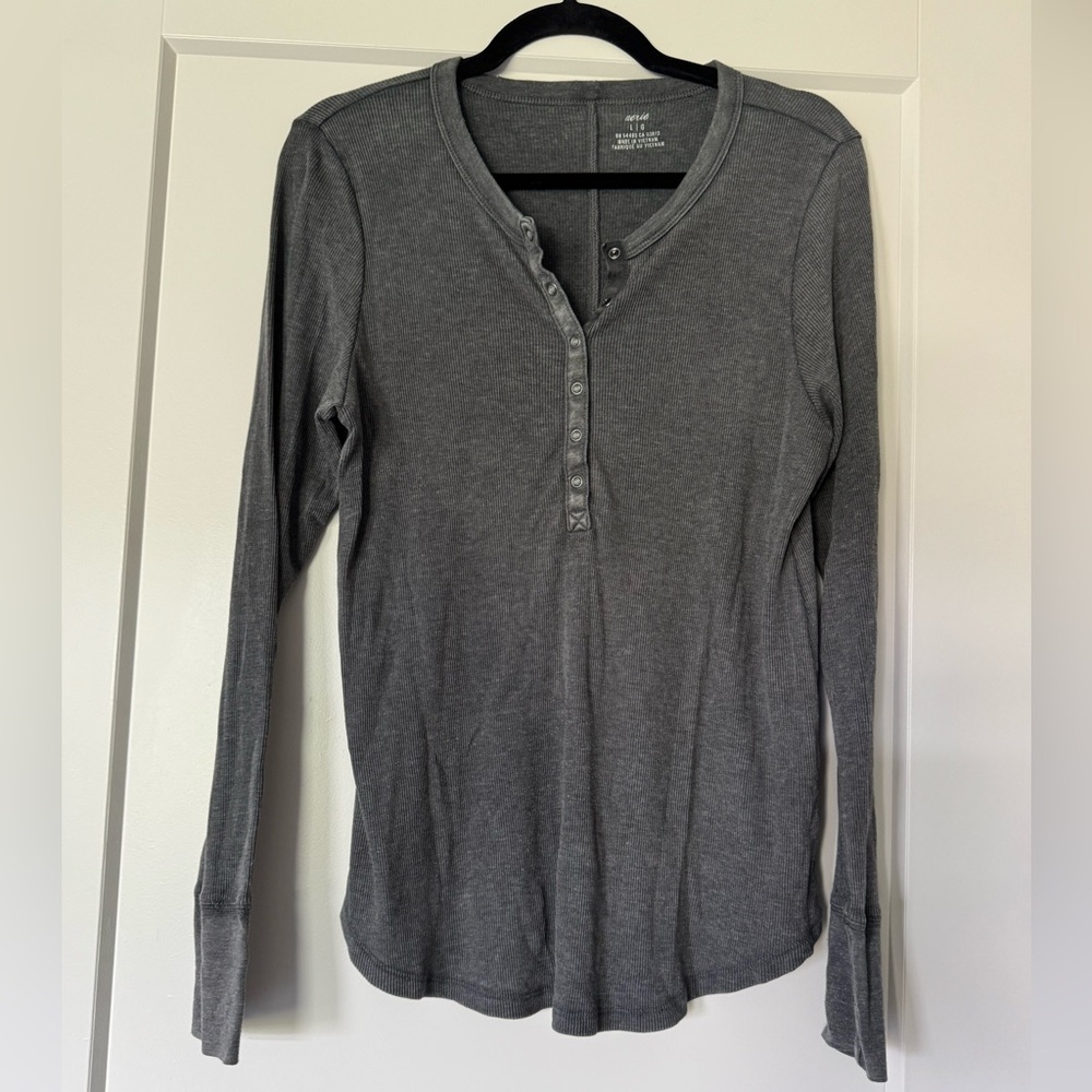 Aerie Charcoal Long Sleeve Distressed Henley Top Size L